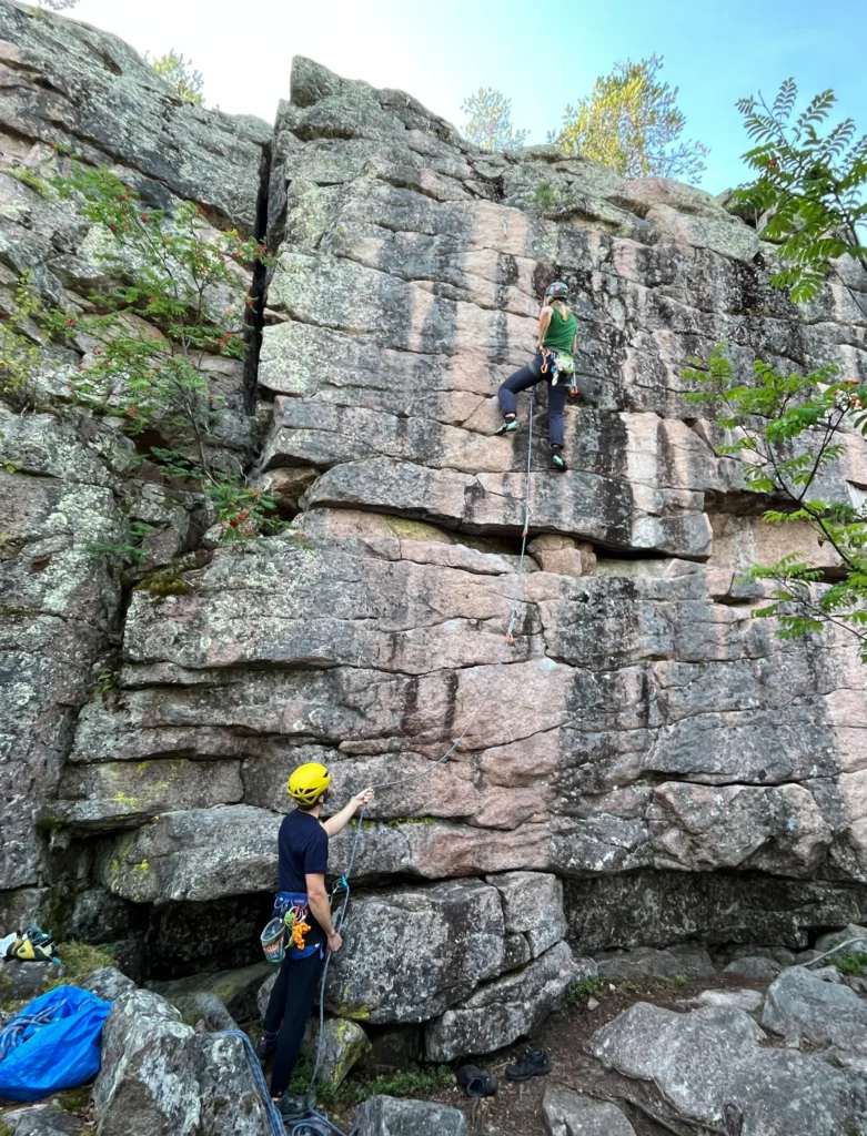 Liidaus kalliolla -kurssi (alaköysi)